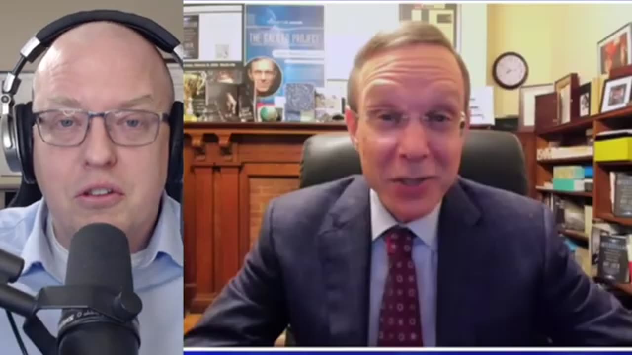 Alien Technology in 3I/ATLAS? Shocking Body Language Signs in Avi Loeb Interview