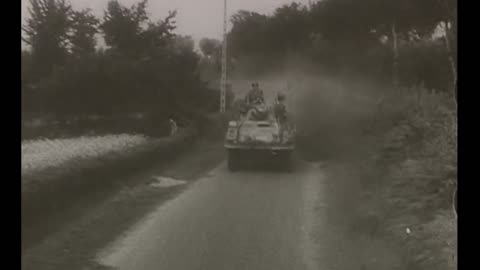 sdkfz_2342_puma_with_star_antenna_on_the_move