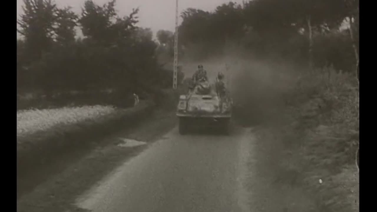 sdkfz_2342_puma_with_star_antenna_on_the_move