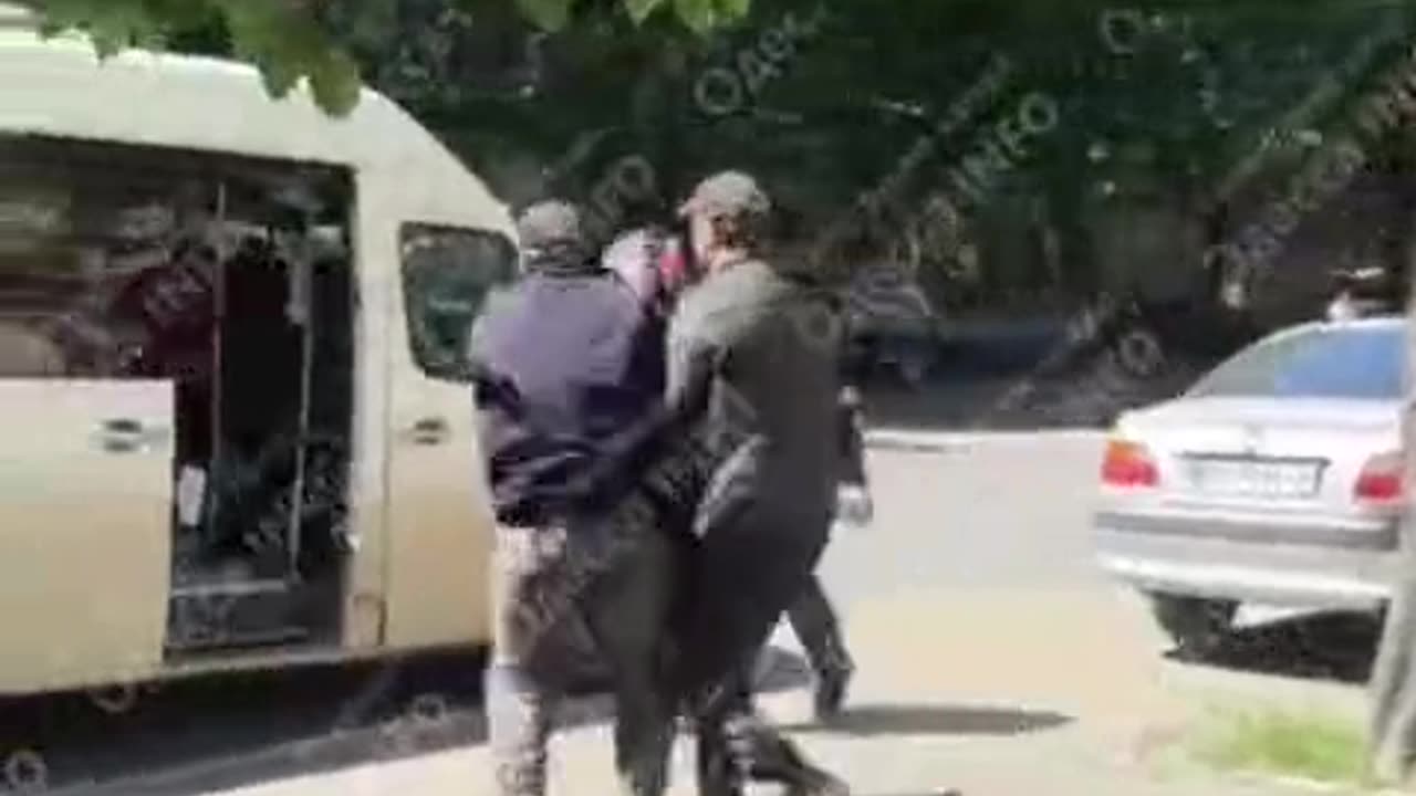 Ukrainian volunteers