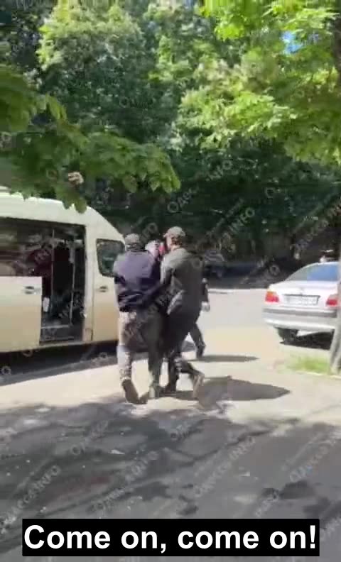 Ukrainian volunteers