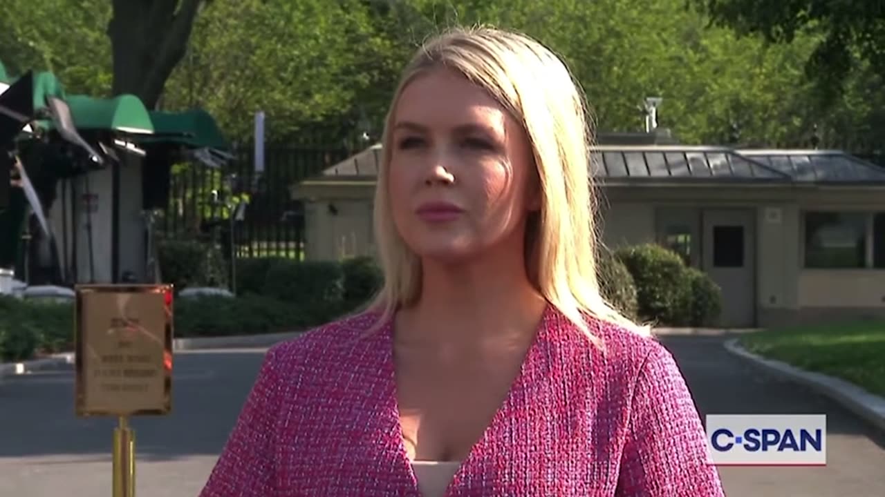 Karoline Leavitt explains Trump’s Regime Change comments, suggests Iranians should “rise up”