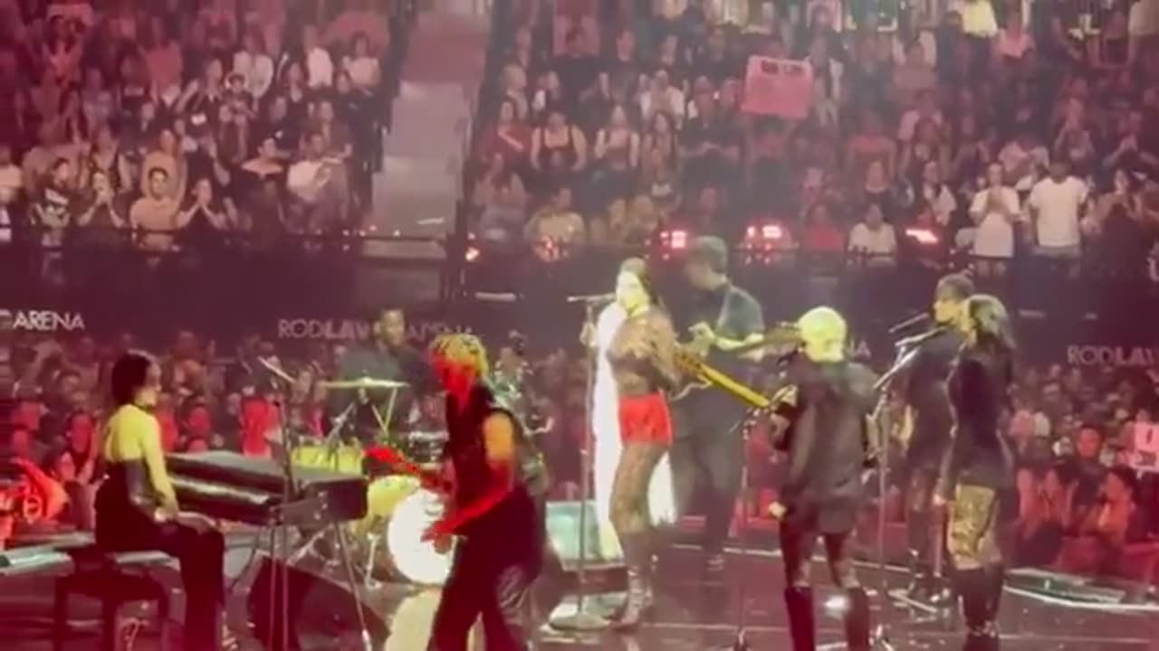 Dua lipa tercera noche en Melbourne, “Can’t get you out of my head”