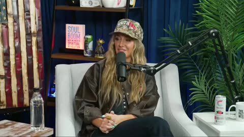 Unexpected Vehicle Song Surprise - Lainey Wilson and Theo Von #songwriting #vehicles