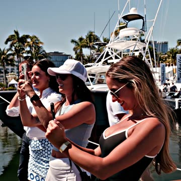 TATES' Pull A Crowd While BOAT Shopping😎