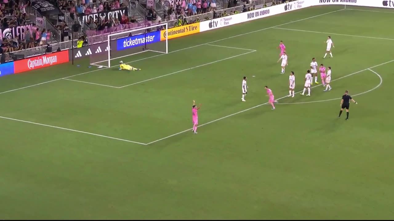 Messi rikthehet, shënon dhe vendos fitoren e Inter Miamit ndaj Los Angeles Galaxy