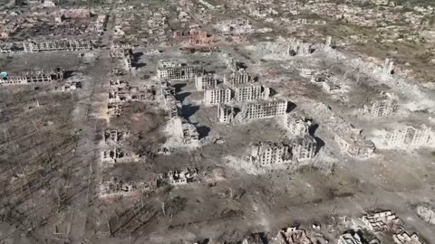 Russians Still Unable to Take Ruins of Vovchansk(Prewar Pop 20,000)