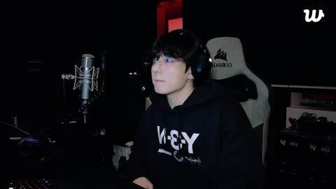 BTS Jungkook Live 16/11/2025 | “버텨라” Comfort Live 💜 Full Weverse Live with Subtitles (All Languages)