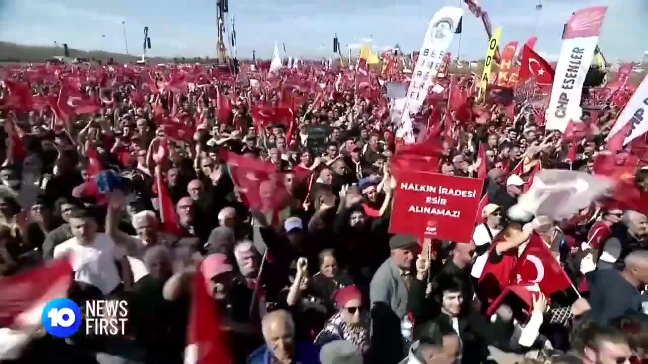 Hundreds_of_Thousands_Rally_in_Turkey_as_Protests_Against_Mayor_s_Arrest_Continue___10_News_First