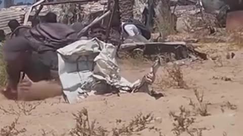The army fires directly at people at the American aid center in Netzarim