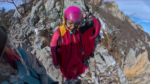 Base Jumping in Italy