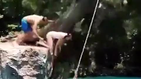😂🌳 Swinging from a tree | FunFM