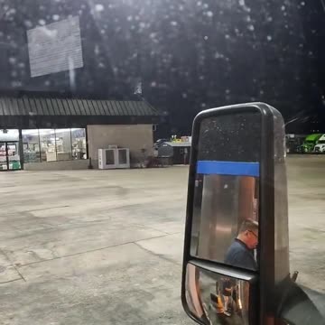 ANOTHER SHITHOLE T.A. #reallifetruckers #truckinlifestyle #ourtruckinglife #reallifetrucker