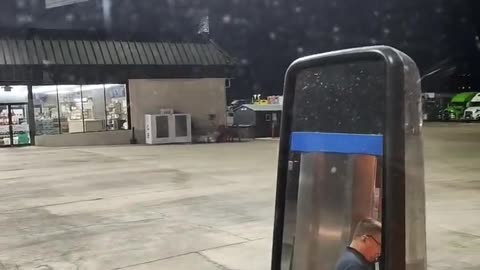 ANOTHER SHITHOLE T.A. #reallifetruckers #truckinlifestyle #ourtruckinglife #reallifetrucker