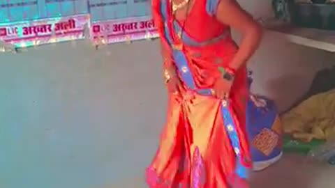 Hathva Mein Jal liye Le Chala Bhauji Dhire Dhire