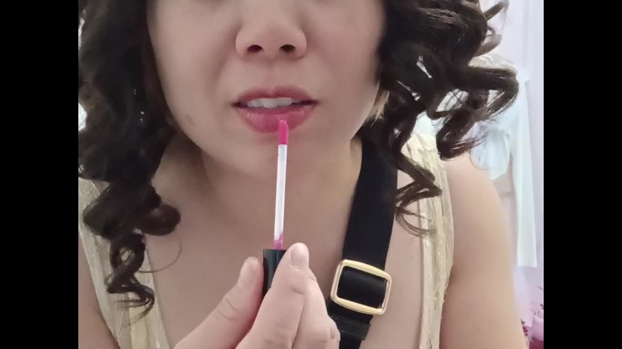 GENIUS S1 E30 I have never used this purse (until this scene)