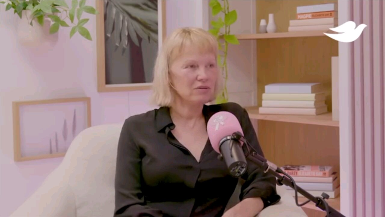 🎬 Pamela Anderson: Candid on Change and Family 💖