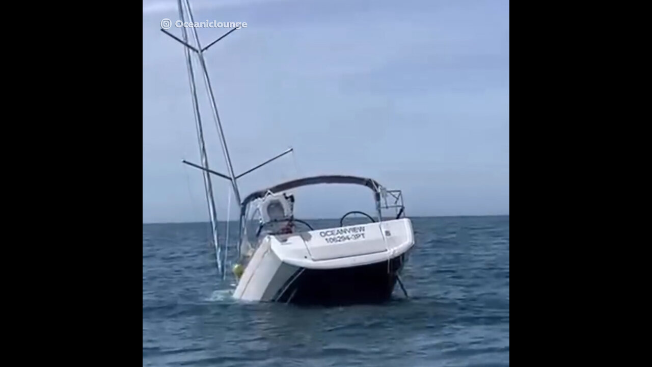 Orcas hunden un yate en Portugal