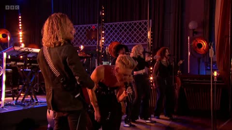 Just Like a Pill - P!nk (live music video)