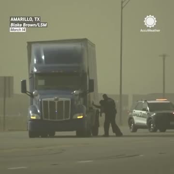 Extreme winds in Amarillo Texas 😱