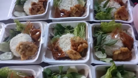 "A Taste of Home: Exploring Traditional Indonesian Street Food"