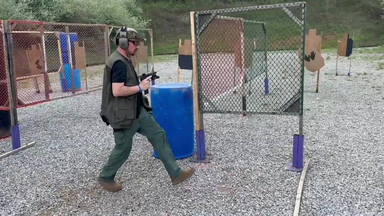 This is the Art of Moving and Shooting From Cover