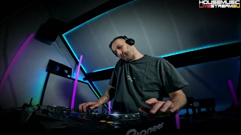 🔥 Dennis Engelhardt – Melodic Techno DJ Set 2025 | Hypnotic, Deep & Emotional Live Mix #38