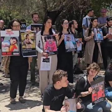 Anti war protest at Hebrew University of Jerusalem