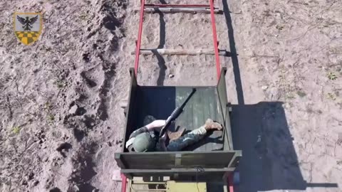 🐝🇺🇦 Training to shoot down drones in motion using a shotgun at the 242nd Training Center