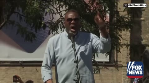 Chicago Mayor Brandon Johnson calls on residents to Protect Chicago