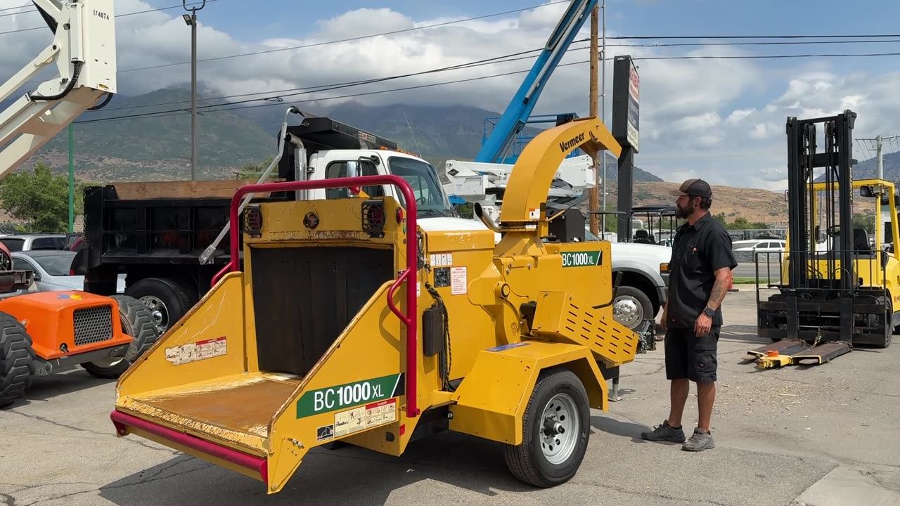 Wood / Brush Chipper 2021 Vermeer BC100XL 12" Deutz Diesel Portable