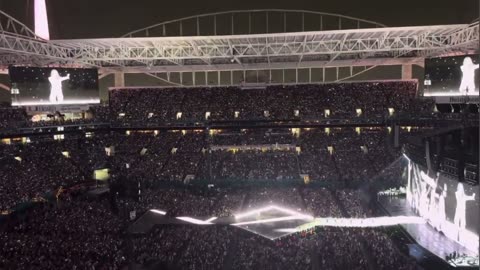 Taylor swift - I can do it with a broken heart ( the eras tour Miami night 2