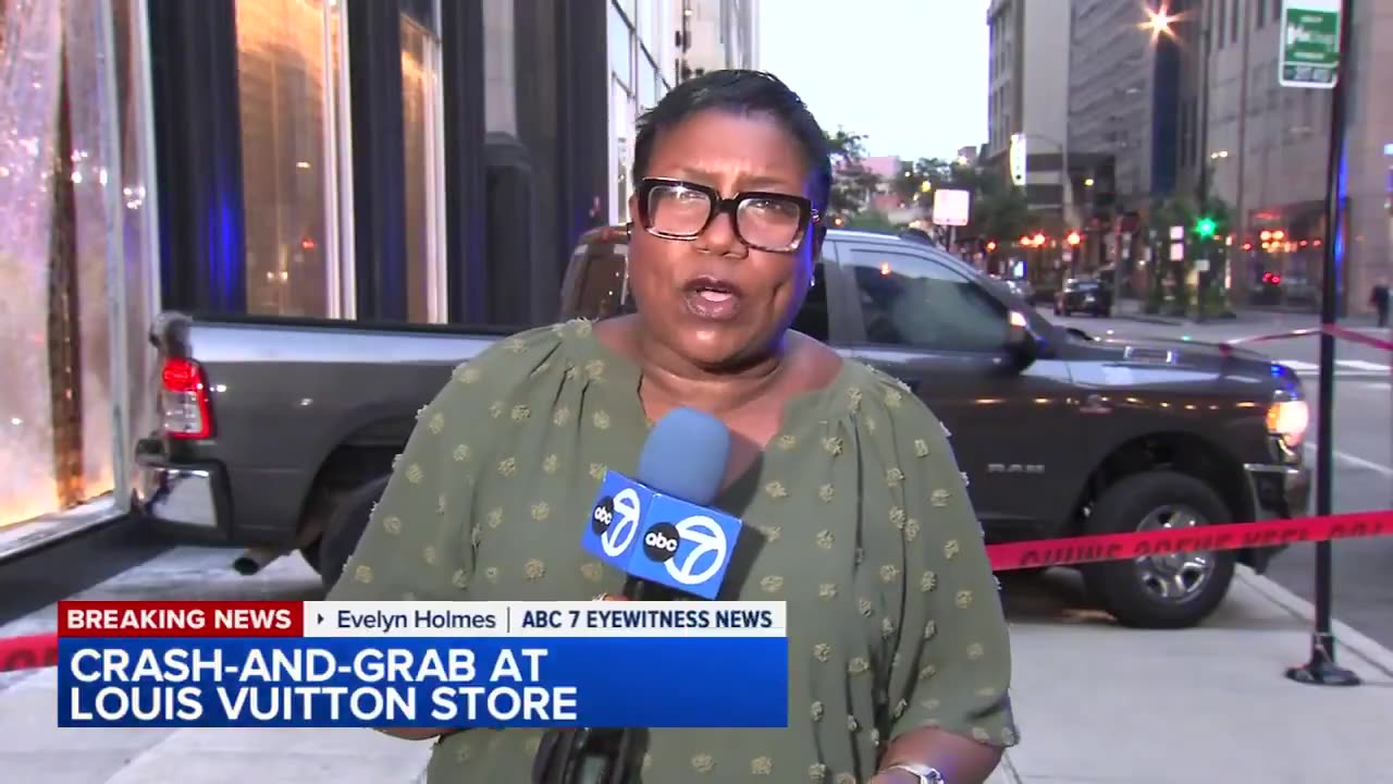 negros smash and grab Louis Vitton store