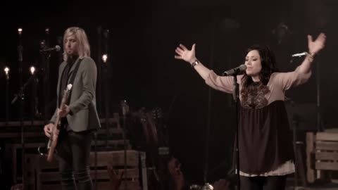 Kari Jobe - Holy Spirit (Live) ft. Cody Carnes