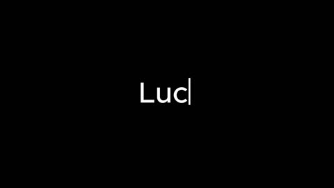 La mia scrivania: tutto quello che serve davvero per lavorare (e rilassarsi)
