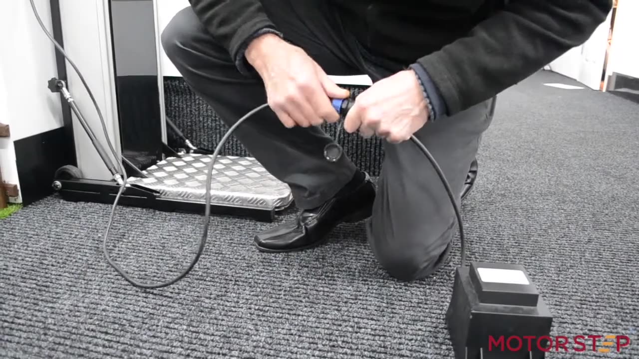 Motorstep effortlessly overcome a step at home