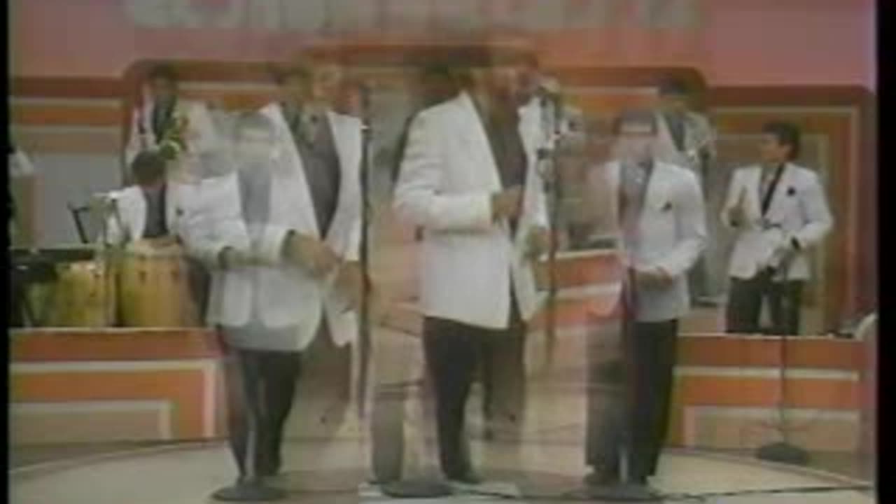 A.Montañez-Las hojas blancas
