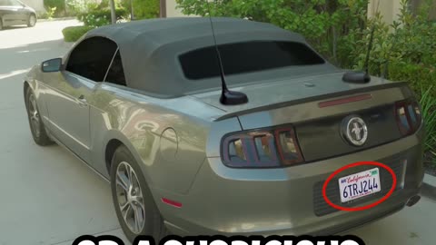 How To Spot An Undercover Cop