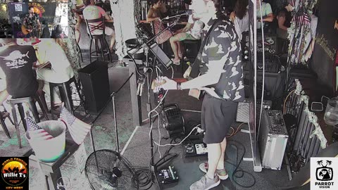 LIVE Music Everyday!