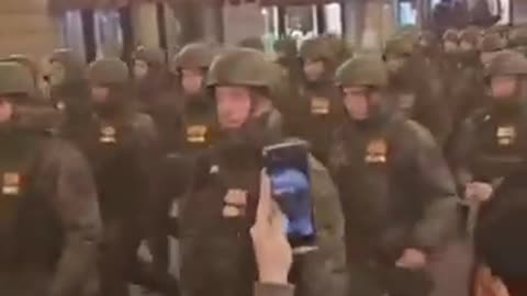 Frontline Soldiers Take Part in Victory Day Parade — Crowd Cheers Loudly!