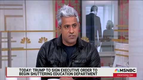 'Morning Joe' Panelist Claims Trump Is Nixing Education Department Because He Wants Dumb Voters