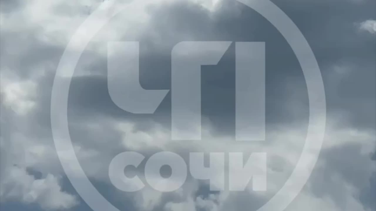Hundreds Flee Sochi Beaches As Ukrainian Long-Range Attack Drones Appear On the Horizon