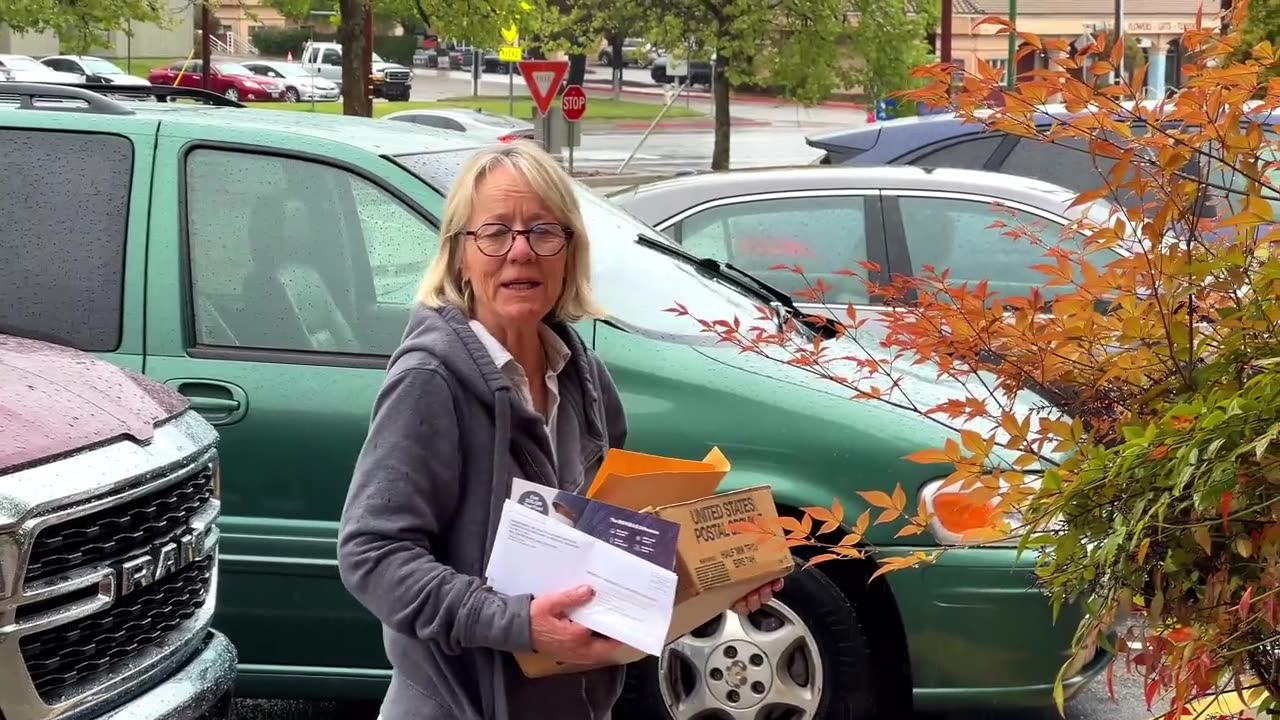 I Walk Into A USPS Post Office With A CAMERA And Everyone Loses Their MINDS (720p60fps)