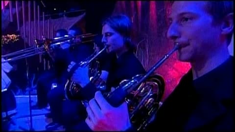 Celtic Woman - Carol Of The Bells = A Christmas Celebration 2006