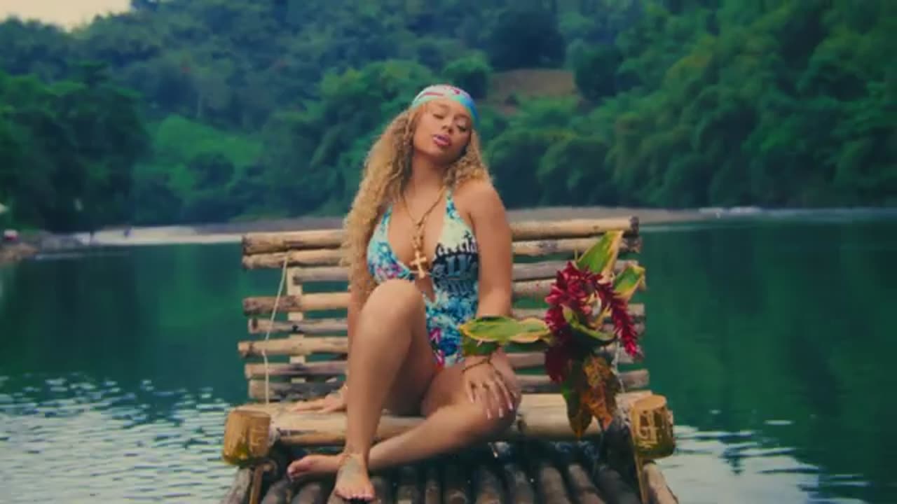 Latto - Somebody (Official Video)