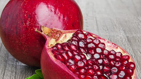 Amazing benefits of eating pomegranate