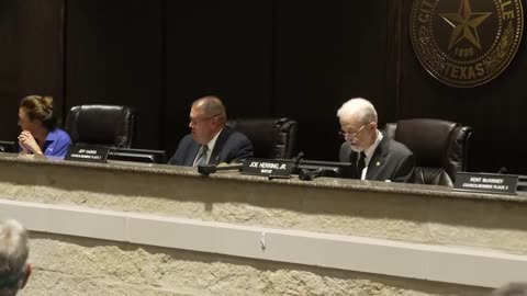 Kerrville, Texas, holds emergency city council meeting after deadly floods - July 9, 2025