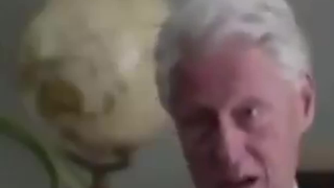 Watch this amazing Freudian Slip by Billy Clinton