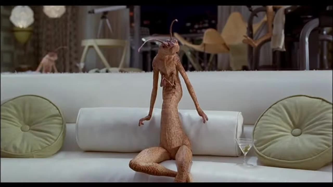 Men in Black II (2002 film)