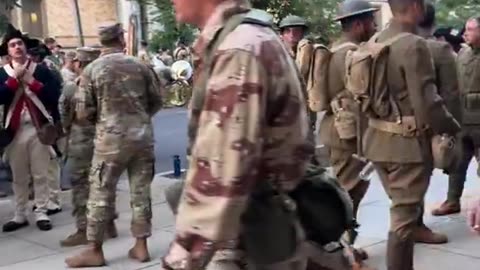 AMERICA MILITARY 250TH ANNIVERSARY ARMY - PREPARING FOR PARADE - TOO COOL!